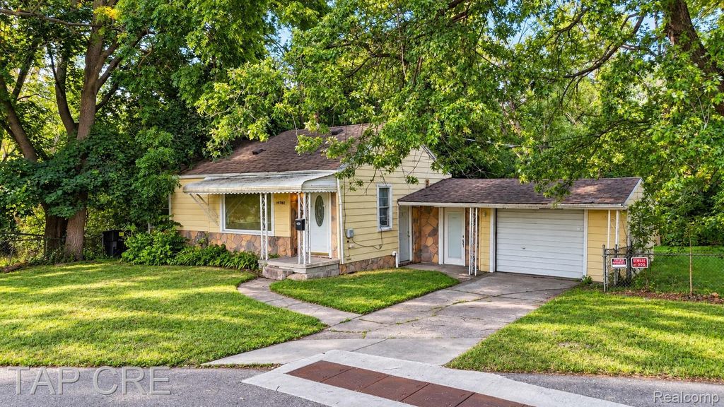 19762 Shiawassee Drive, Detroit