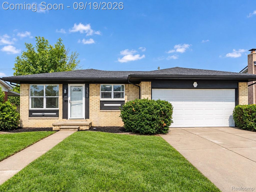 10566 N Oak Drive, Ferndale
