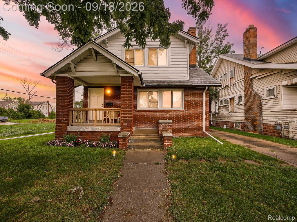 12778 Meyers Road, Detroit