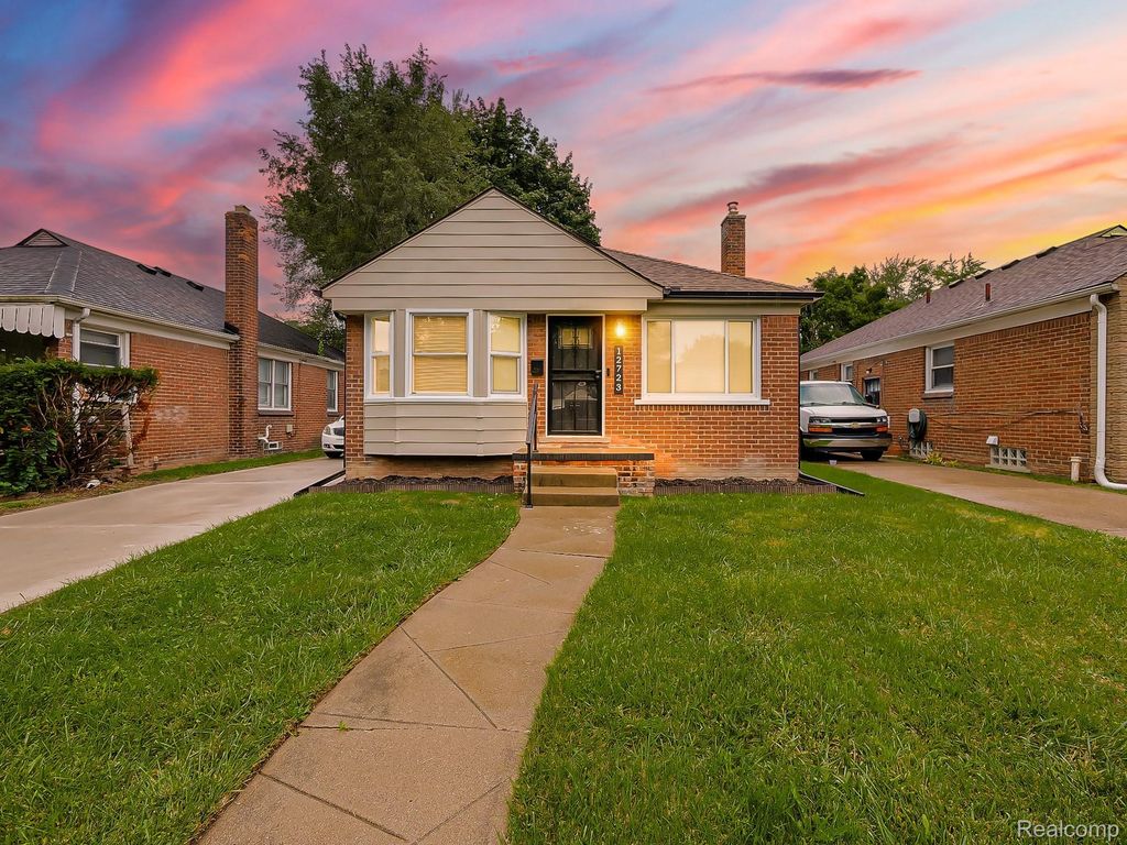 12723 Hazelton Street, Detroit