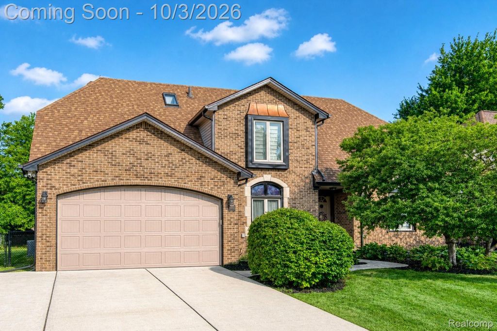 40019 Gulliver Drive, Sterling Heights