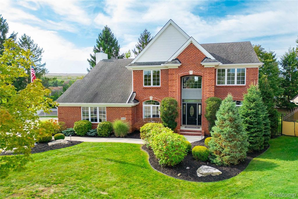 15710 Meadows Drive, Riverview