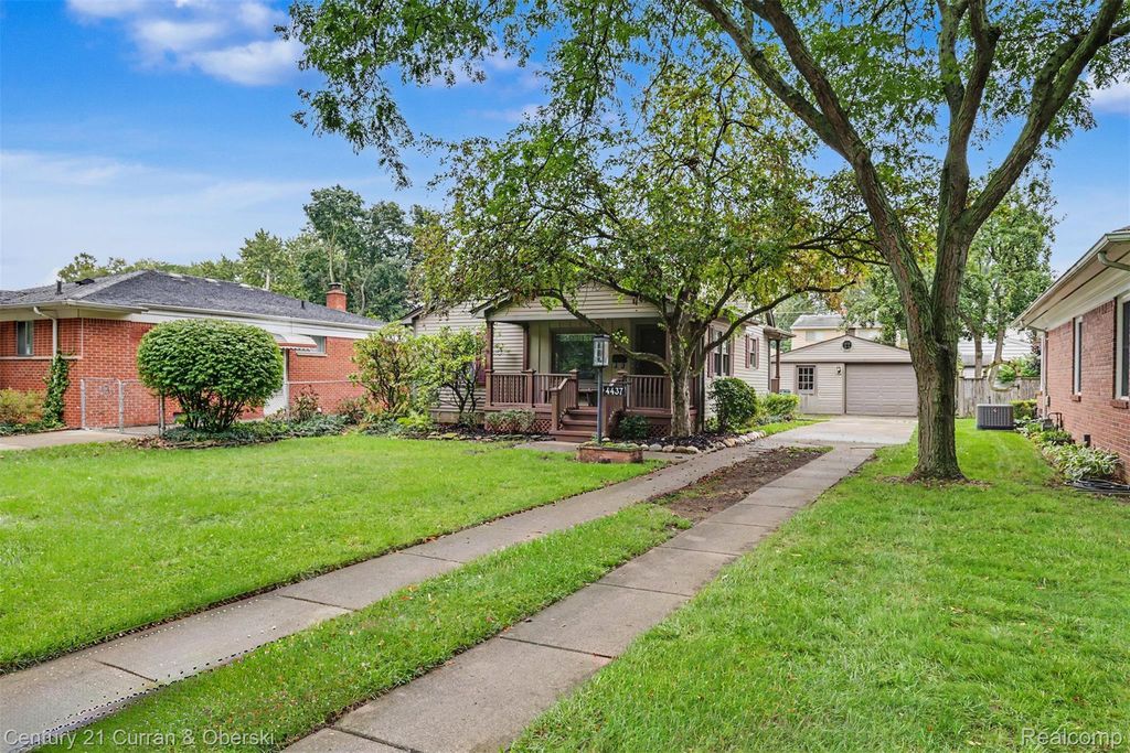 4437 Merrick Street, Dearborn Heights