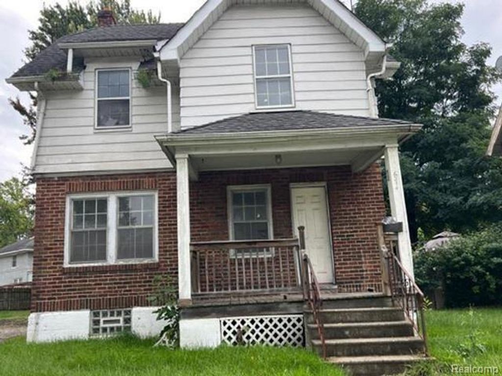 674 N Perry Street, Pontiac