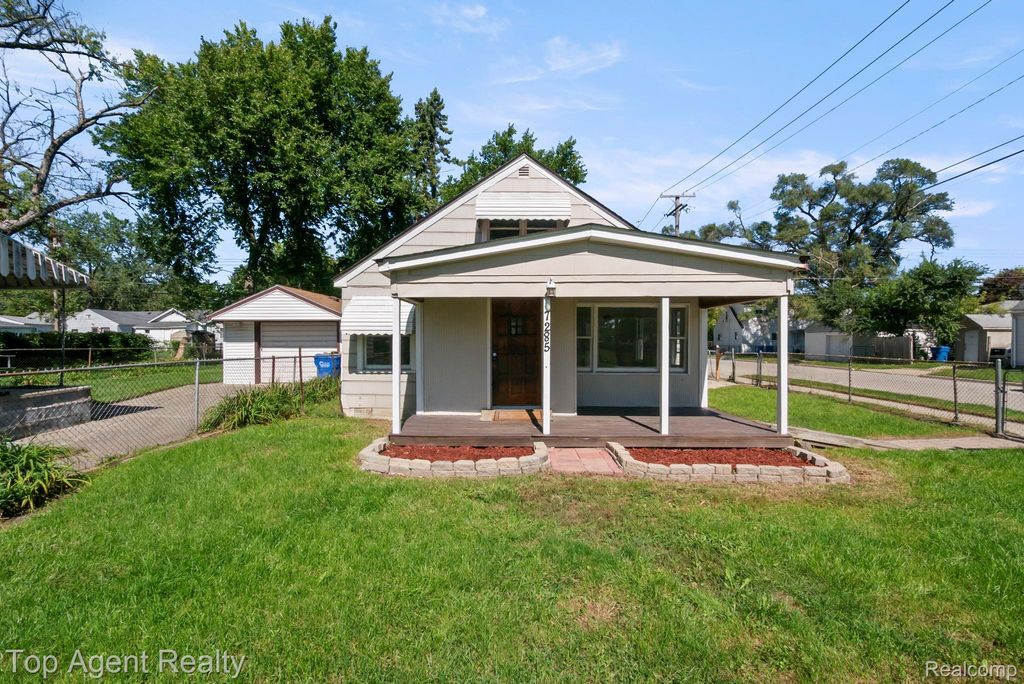 7285 Prospect Avenue, Warren