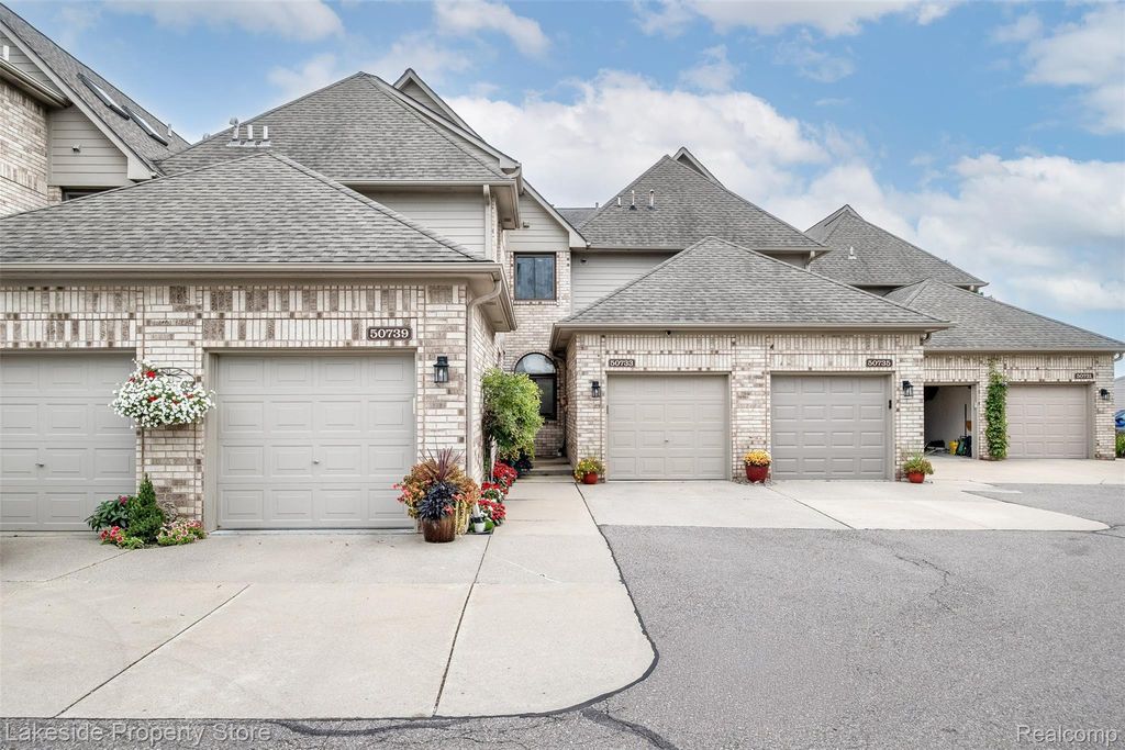 50739 Harbour View Drive N, New Baltimore