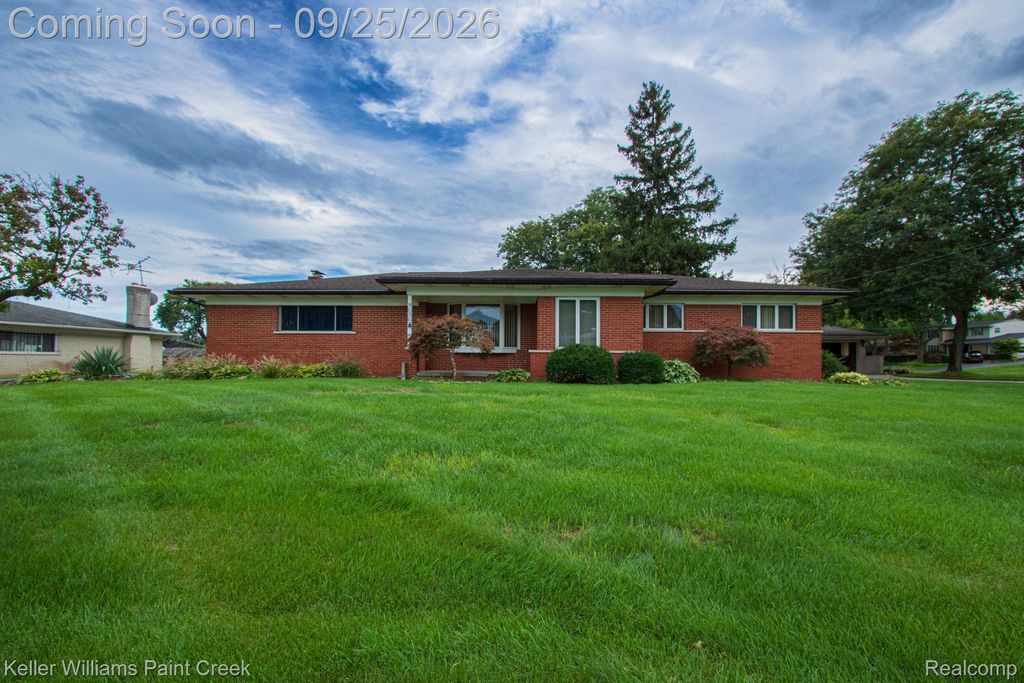 5030 Stellar Road, Shelby Twp