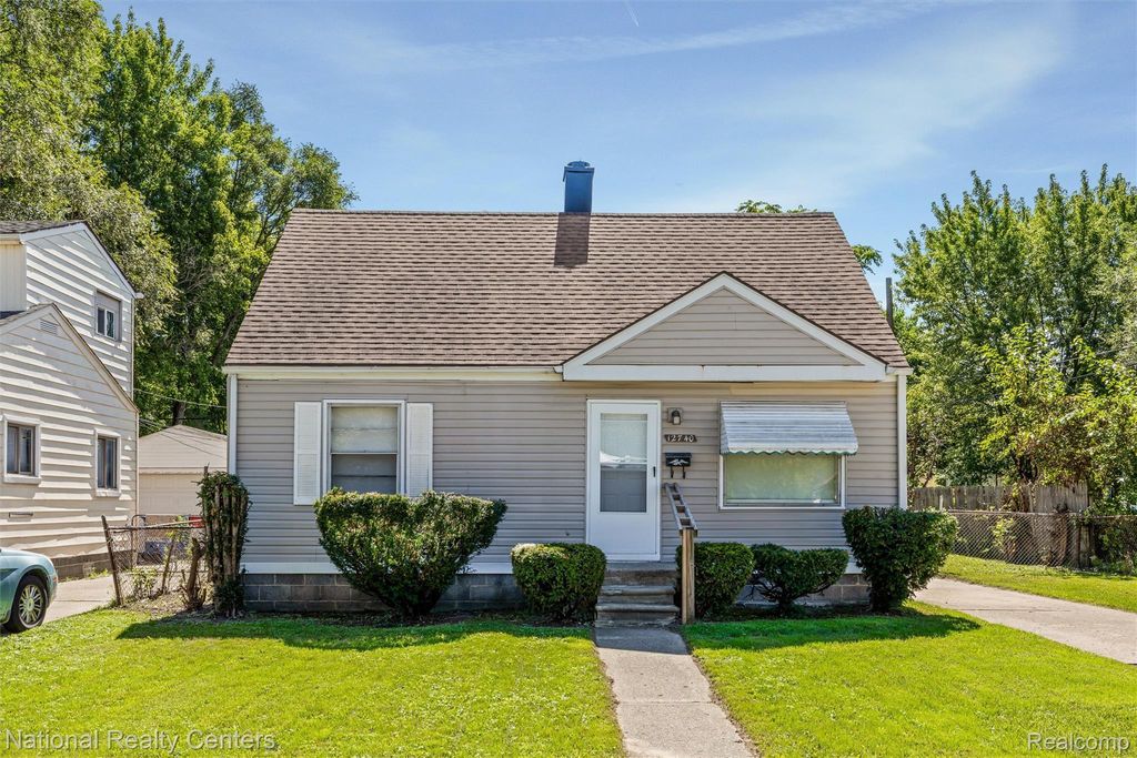 12740 Sherman Avenue, Warren
