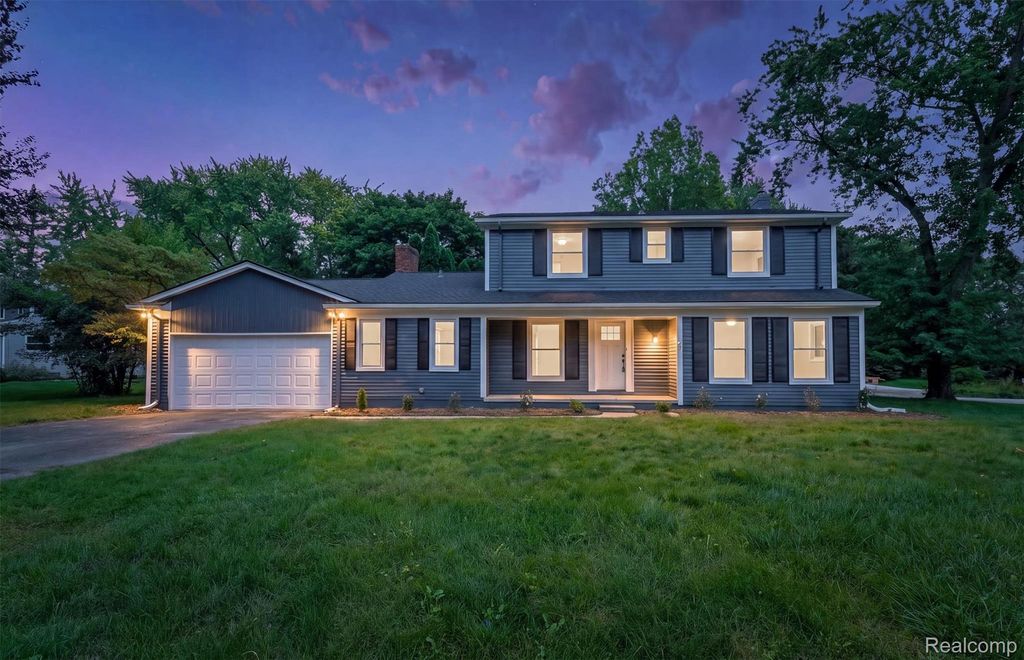 2185 Brenthaven Drive, Bloomfield charter township
