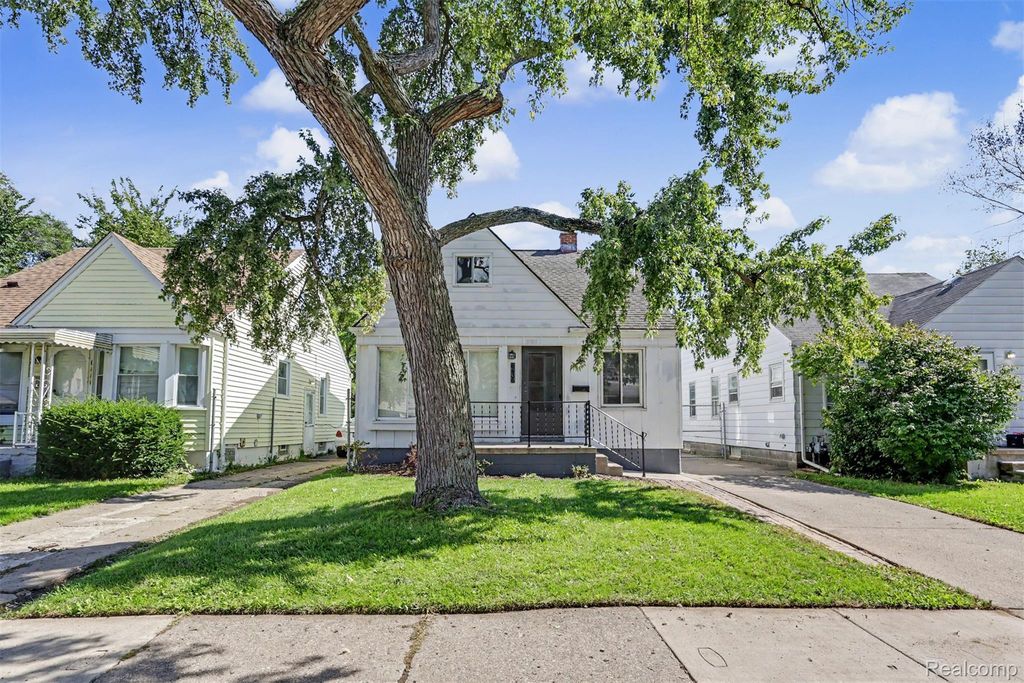 6436 Grandville Avenue, Detroit