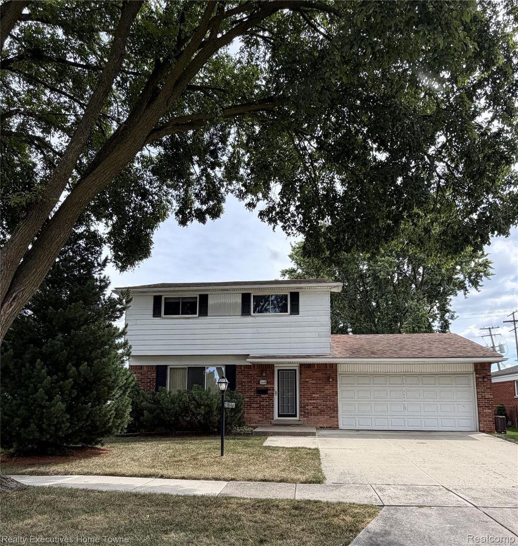 31648 Edgeworth Drive, Madison Heights