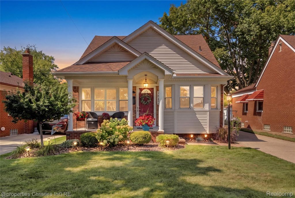 7812 Robinson Avenue, Allen Park