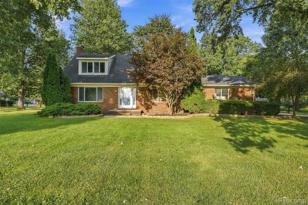 26516 Romine Road, New Boston