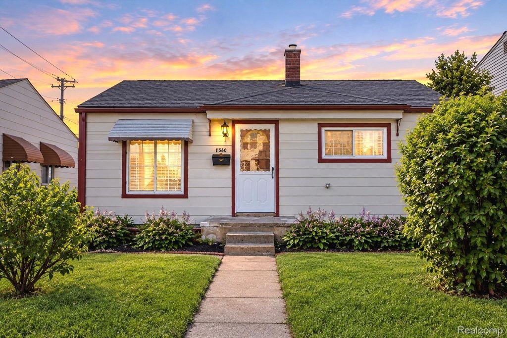 11560 Dodge Avenue, Warren