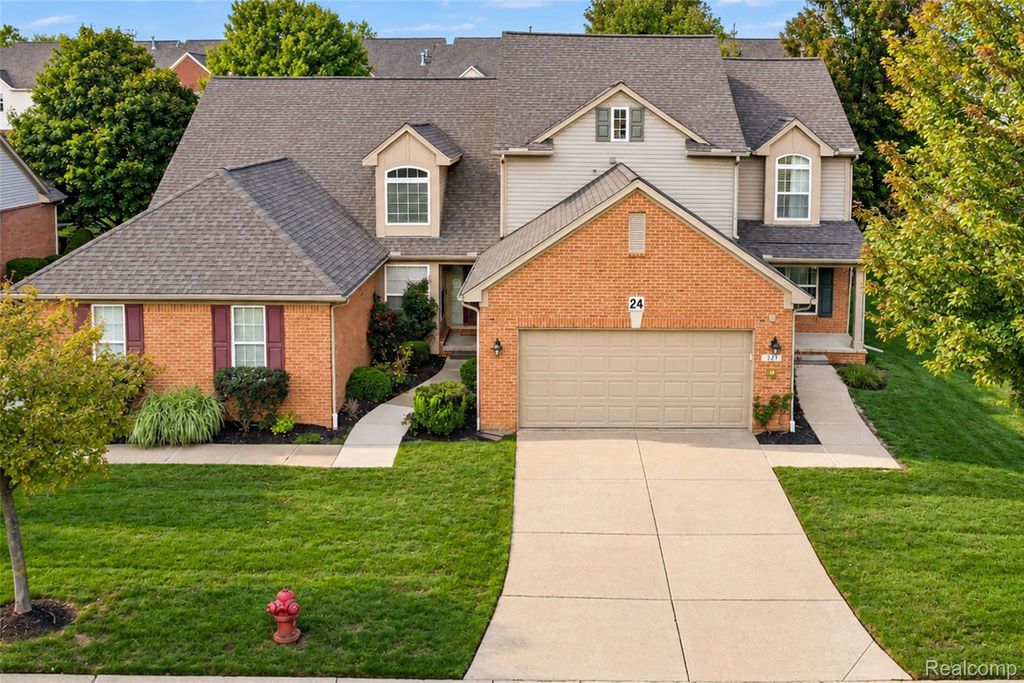 521 Cherry Grove Road, Canton