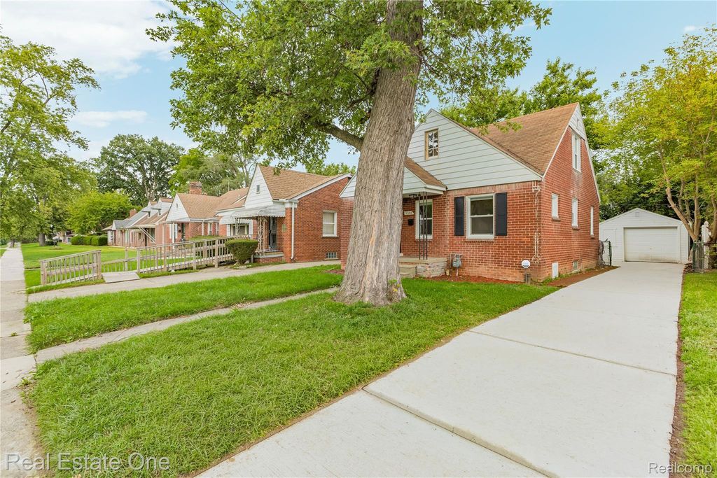15346 Fielding Street, Detroit