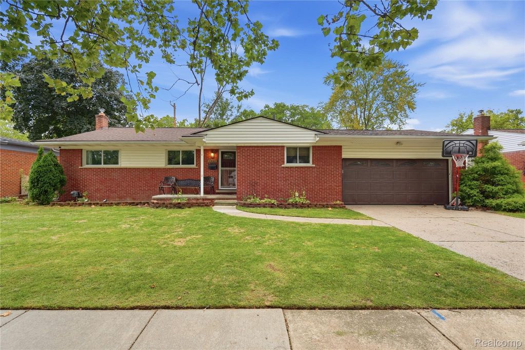 29103 Barkley Street, Livonia