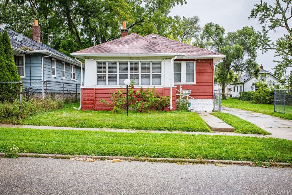 425 E Jamieson Street, Flint