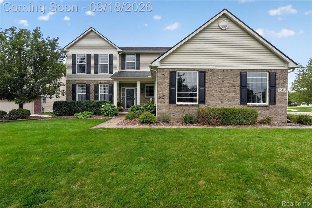 25475 Stanley Lane, South Lyon