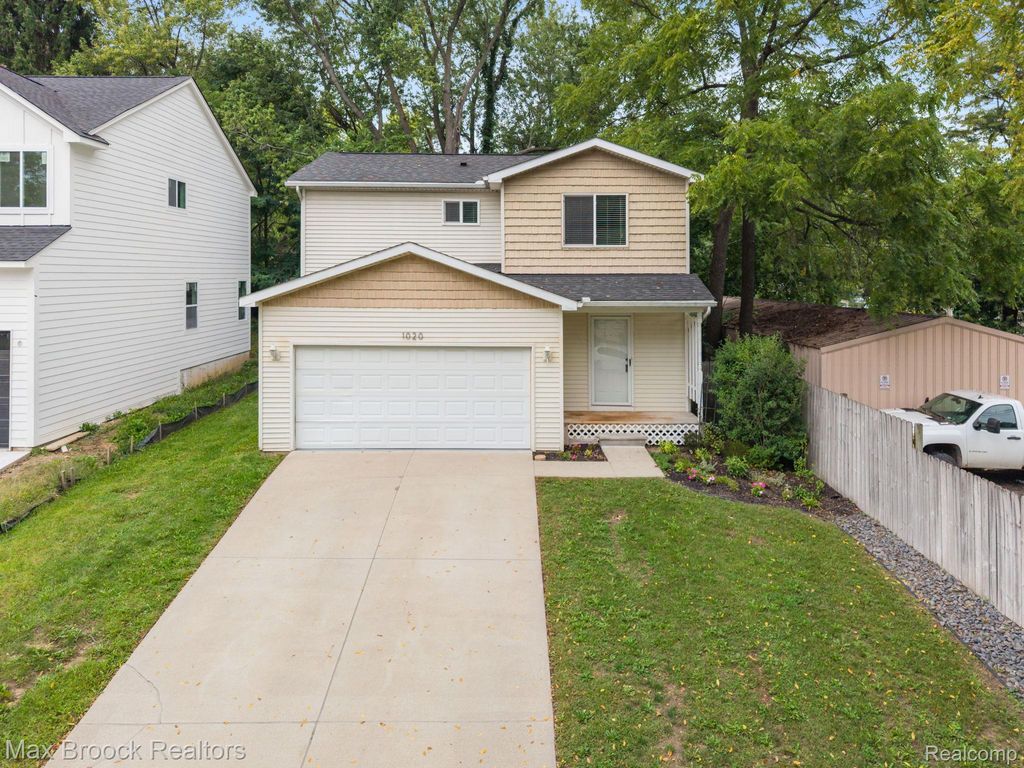 1020 Oregon Boulevard, Waterford