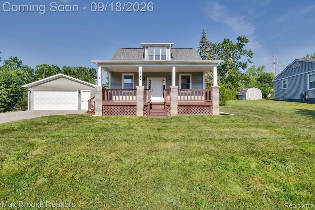 1080 Oregon Boulevard, Waterford charter township