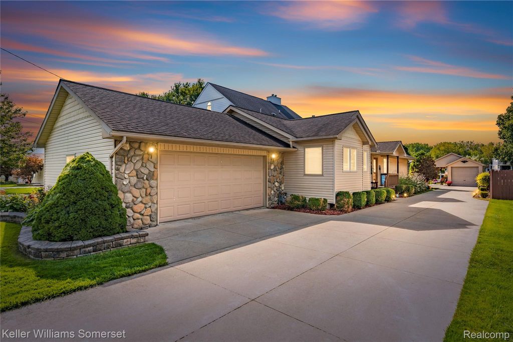 32880 Killewald Street, Chesterfield