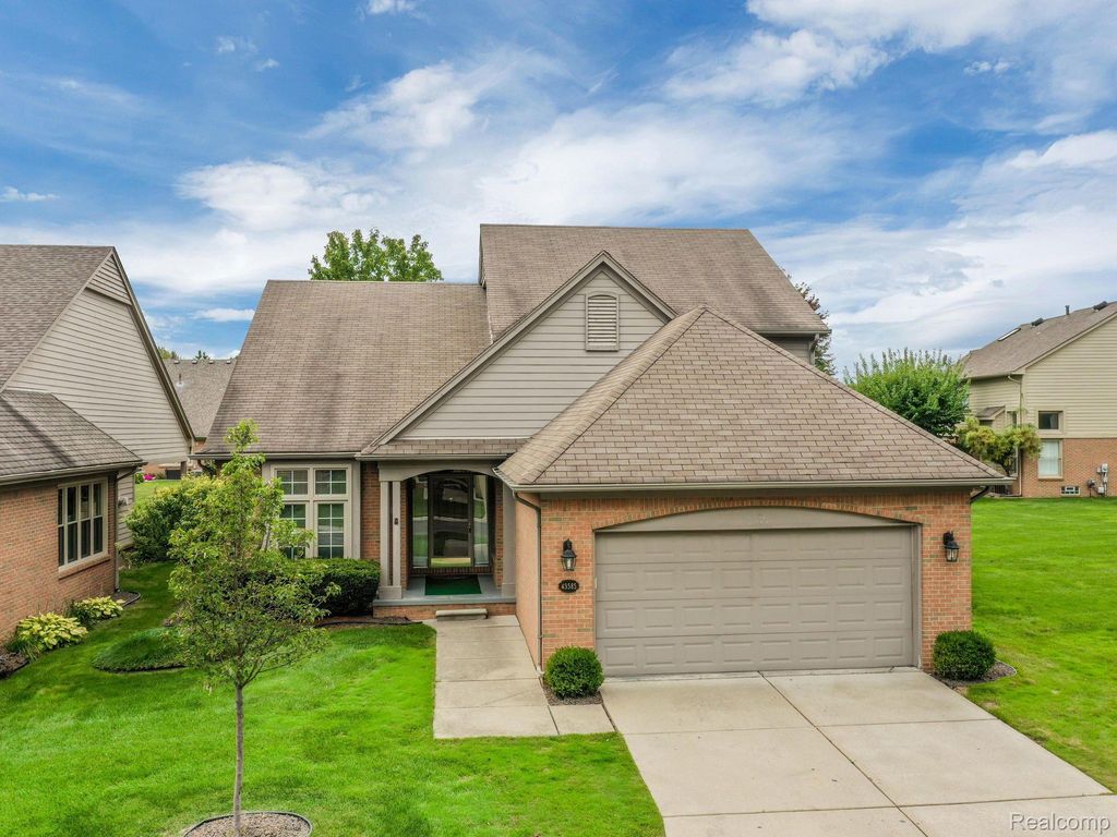 43585 Perignon Drive, Sterling Heights