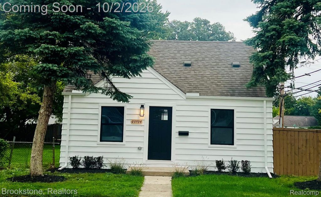 23704 Piper Avenue, Eastpointe