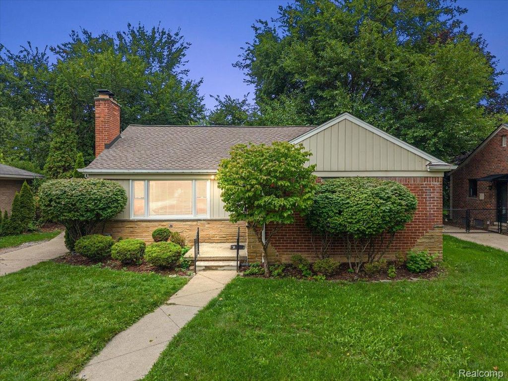 3034 Woodslee Drive, Royal Oak