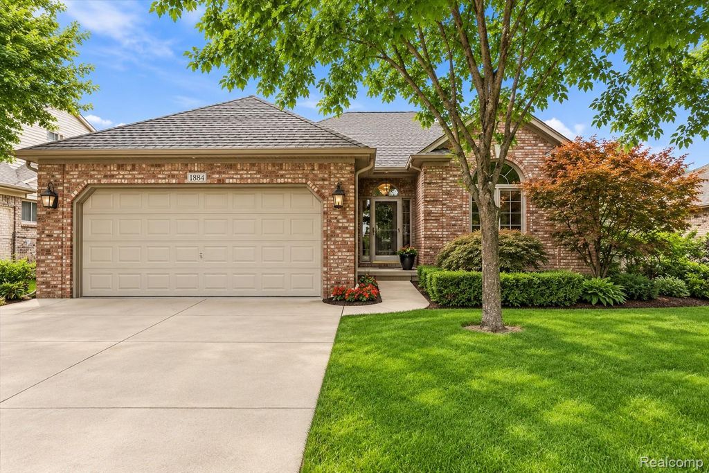 48851 Southway Drive, Macomb