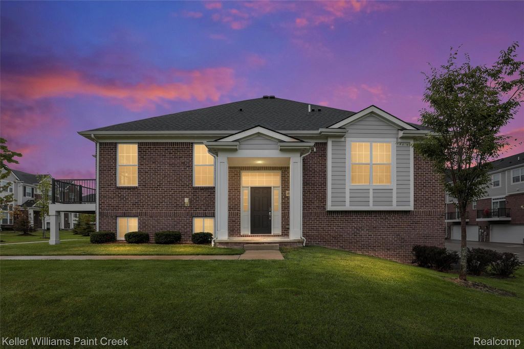 49555 Lantern Way, Canton