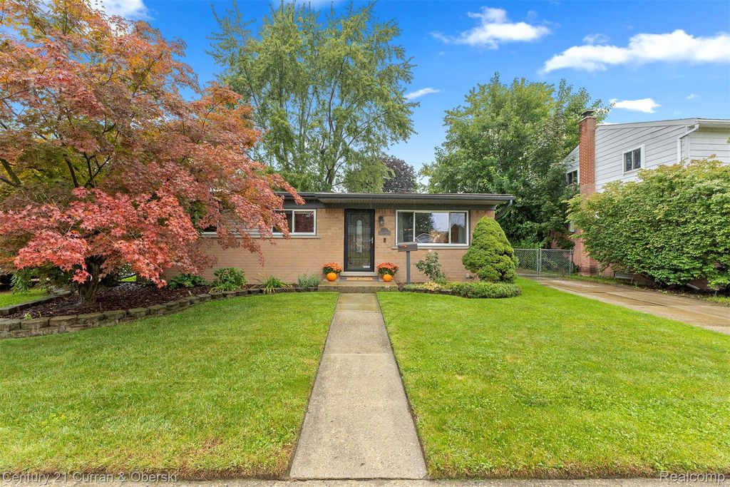 34204 Florence Street, Westland