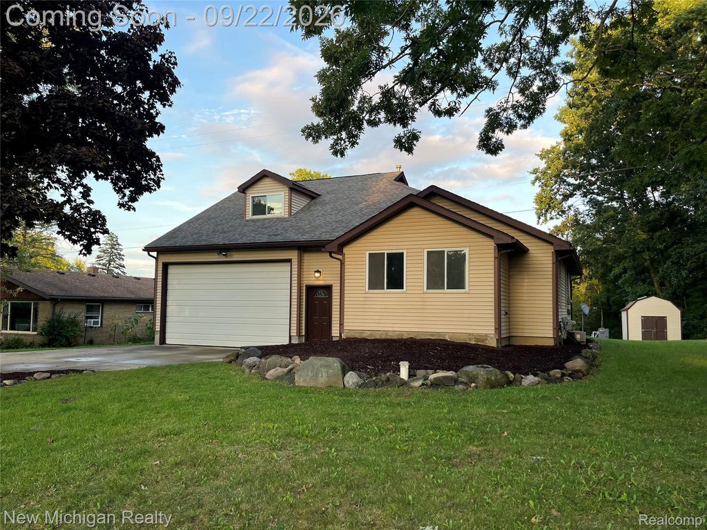 15133 Eddy Lake Road, Holly township