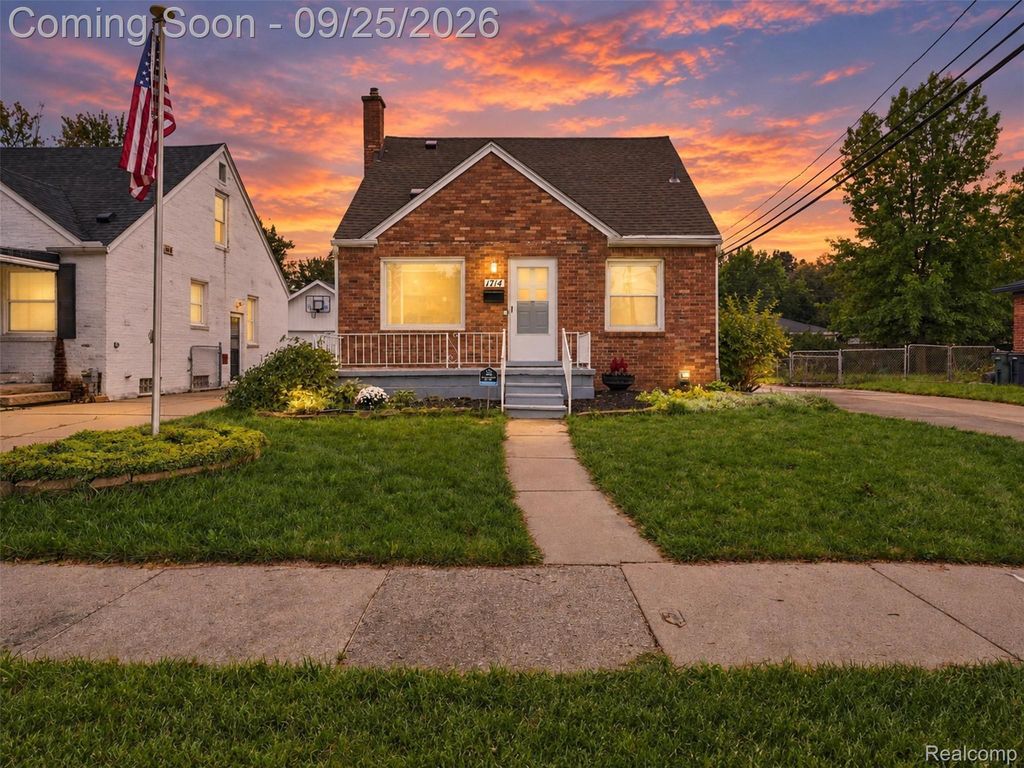 1714 Harwood Avenue, Royal Oak