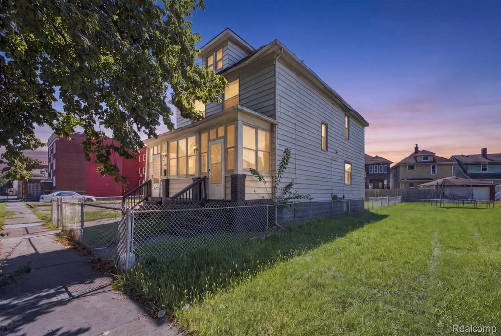 19 Linden Street, River Rouge