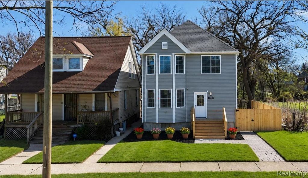 4486 Seyburn Street, Detroit