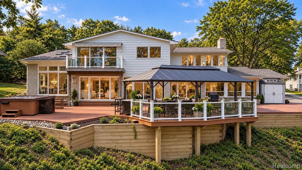 4282 Stoneleigh Road, Bloomfield Hills