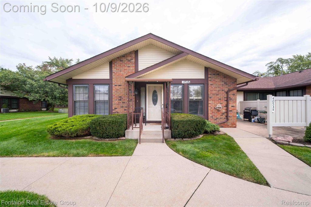 40534 Newport Drive, Plymouth
