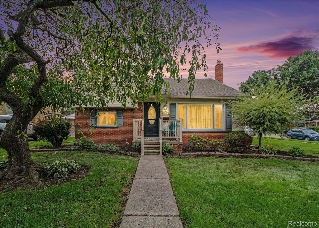 31019 Cooley Boulevard, Westland