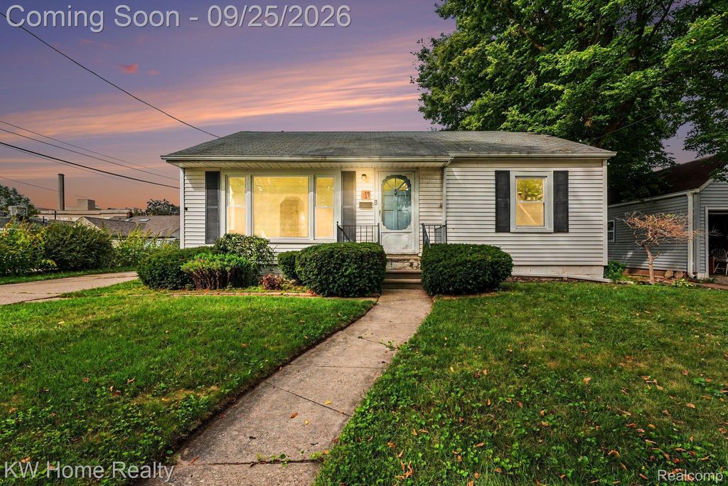19 Byron Court, Mount Clemens