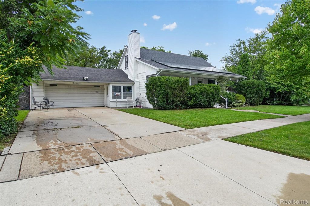 23276 Annapolis Street, Dearborn Heights