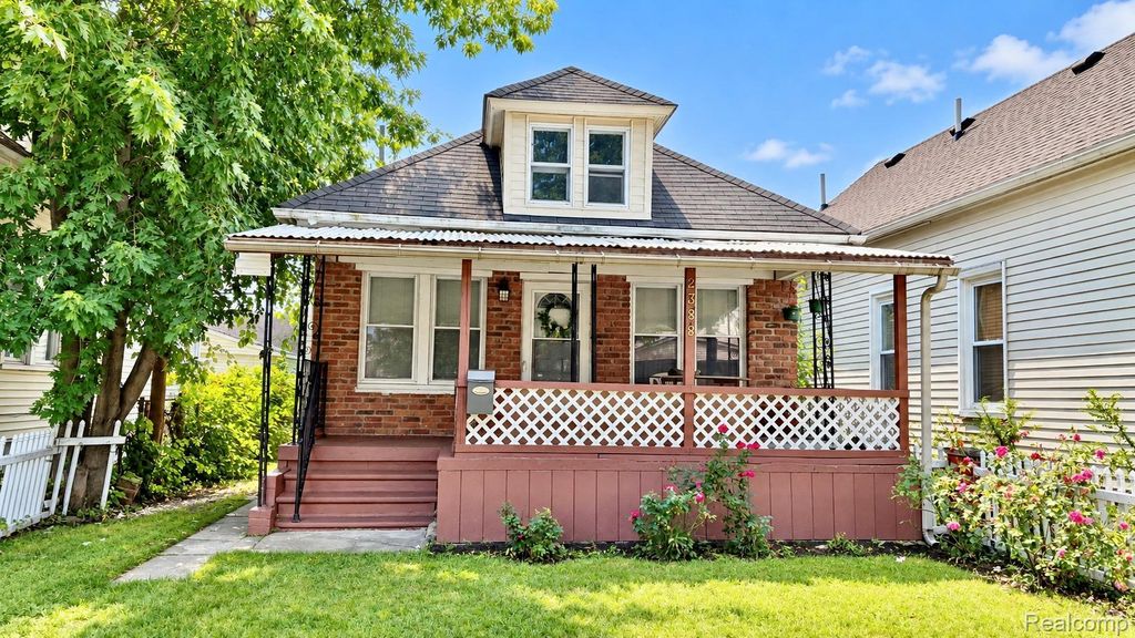 2388 Zinow Street, Hamtramck