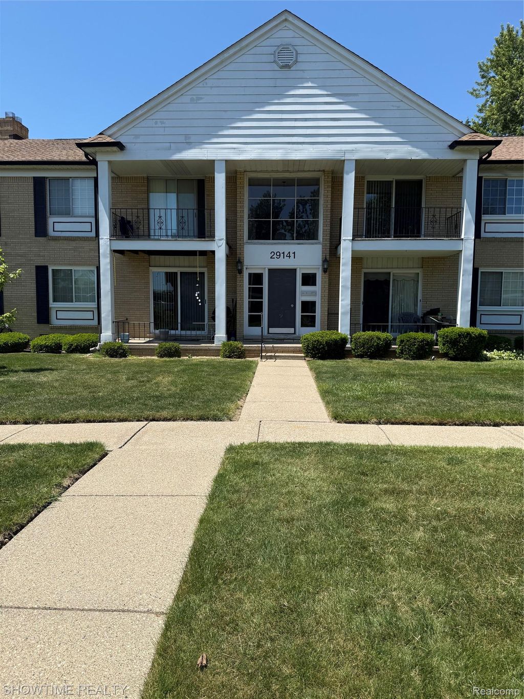 29141 Hayes Road, Warren