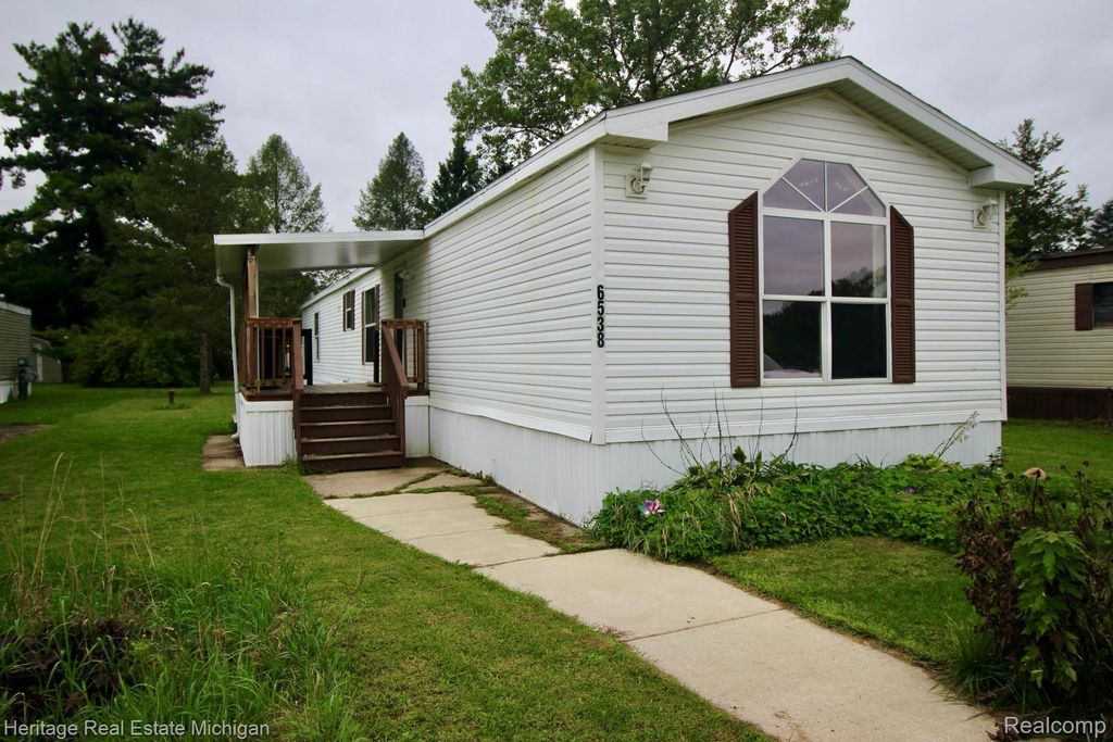 6538 Biscayne, Brighton