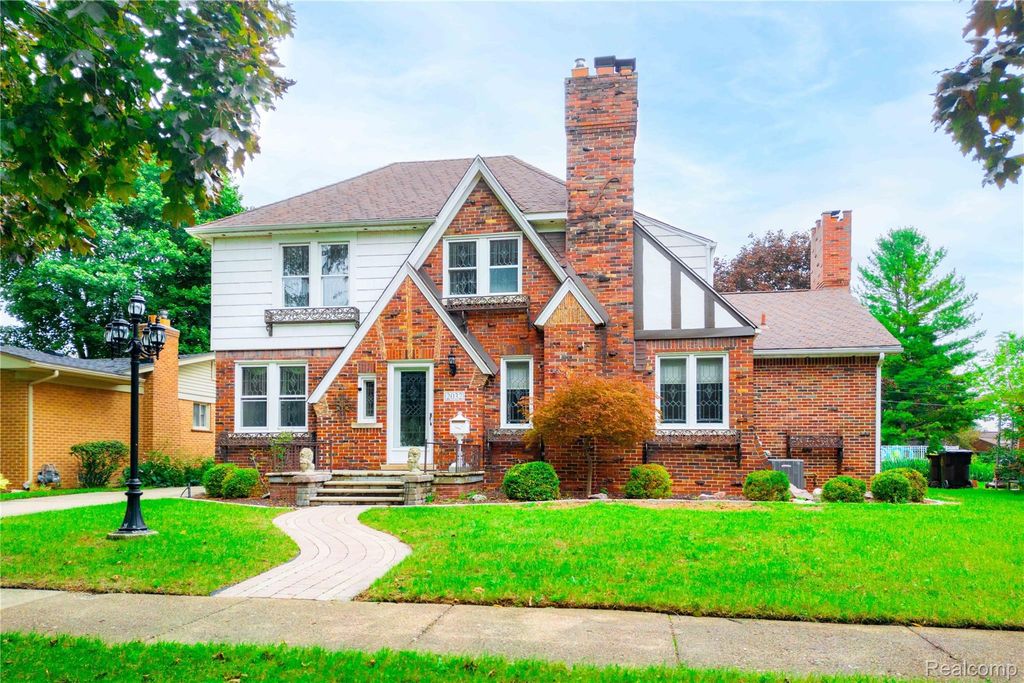2032 S Trenton Drive, Trenton