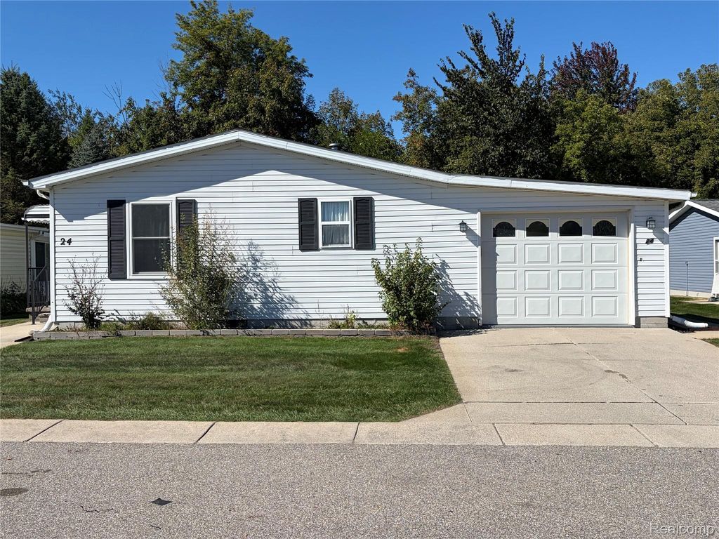 4333 24th Avenue 24, Fort Gratiot