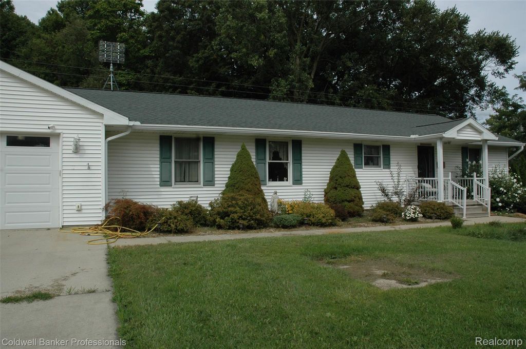 4633 Attica Road N, Attica
