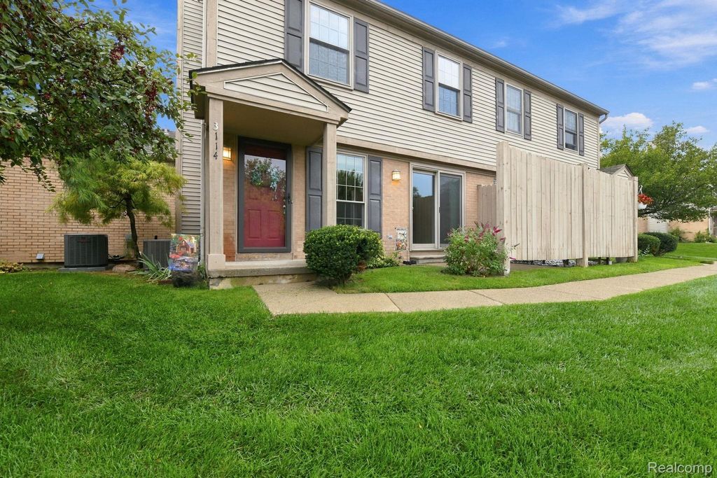 3114 Hidden Trail, Waterford