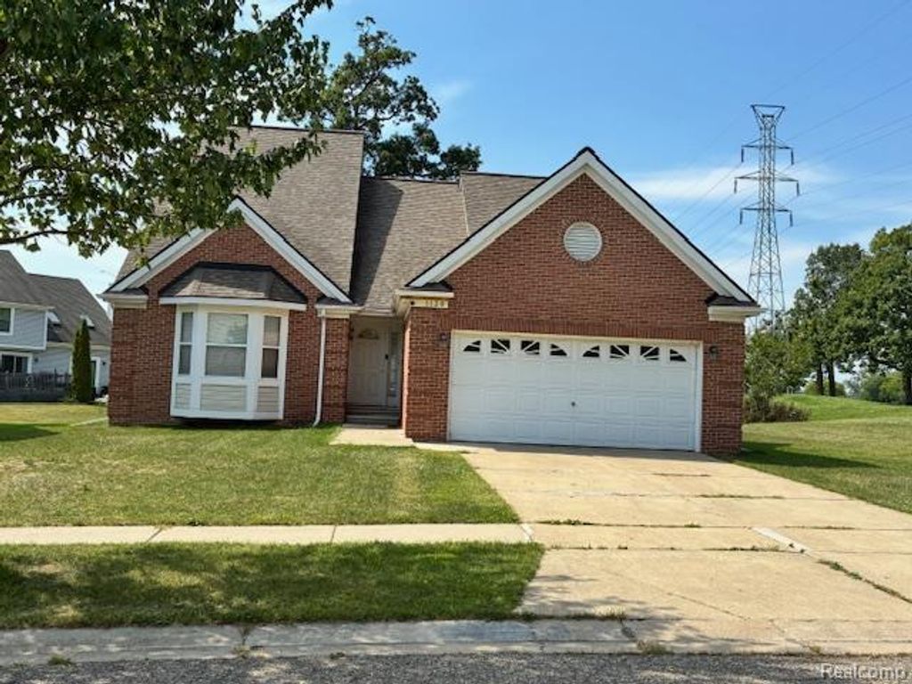 1130 Oak Valley Drive, Pontiac city
