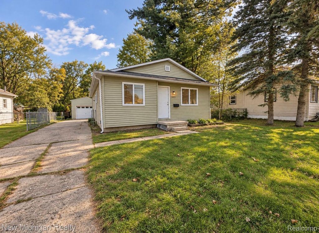 7459 Wade Street, Swartz Creek city